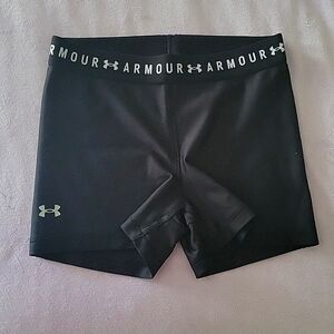 UNDER ARMOUR Women's HeatGear Shorty